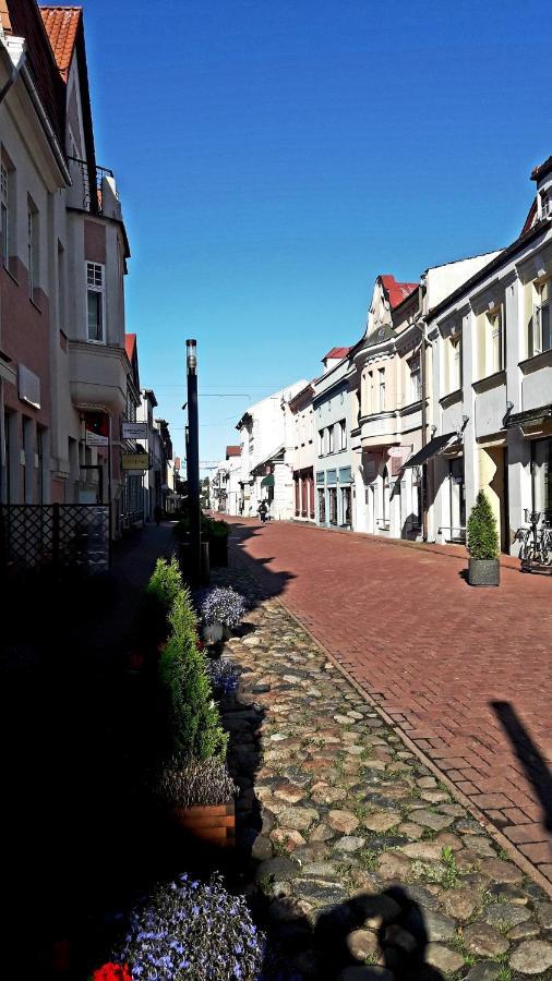 Apartamento Ohtu Poik Majutus Pärnu Exterior foto