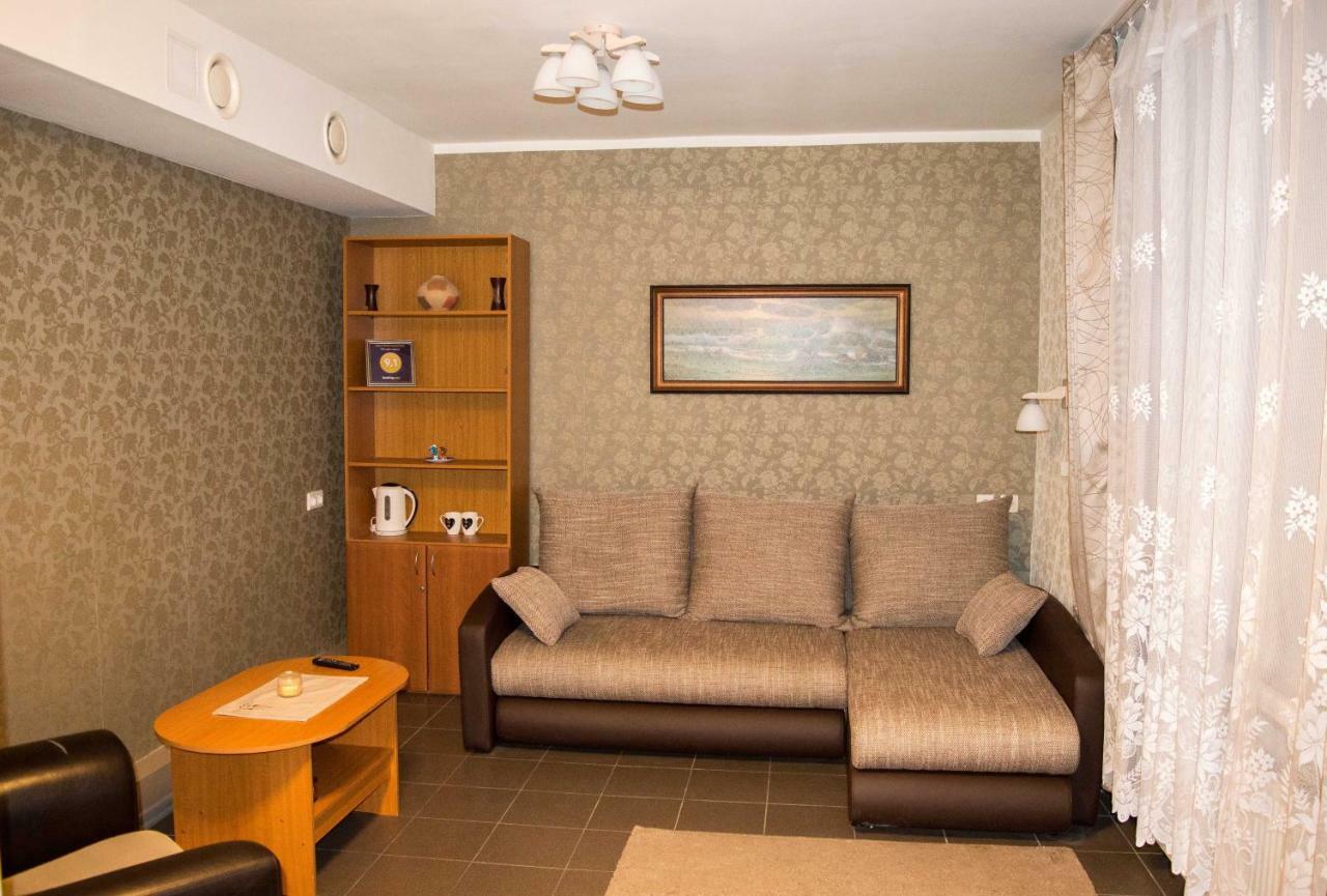 Apartamento Ohtu Poik Majutus Pärnu Exterior foto